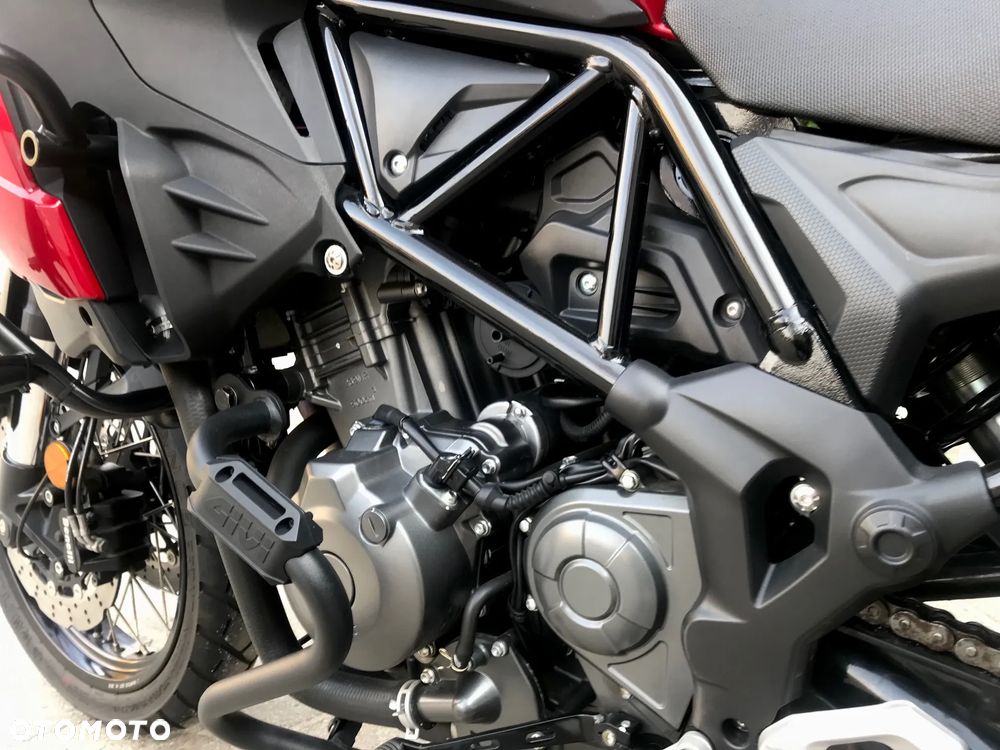 Benelli TRK 502X - 5