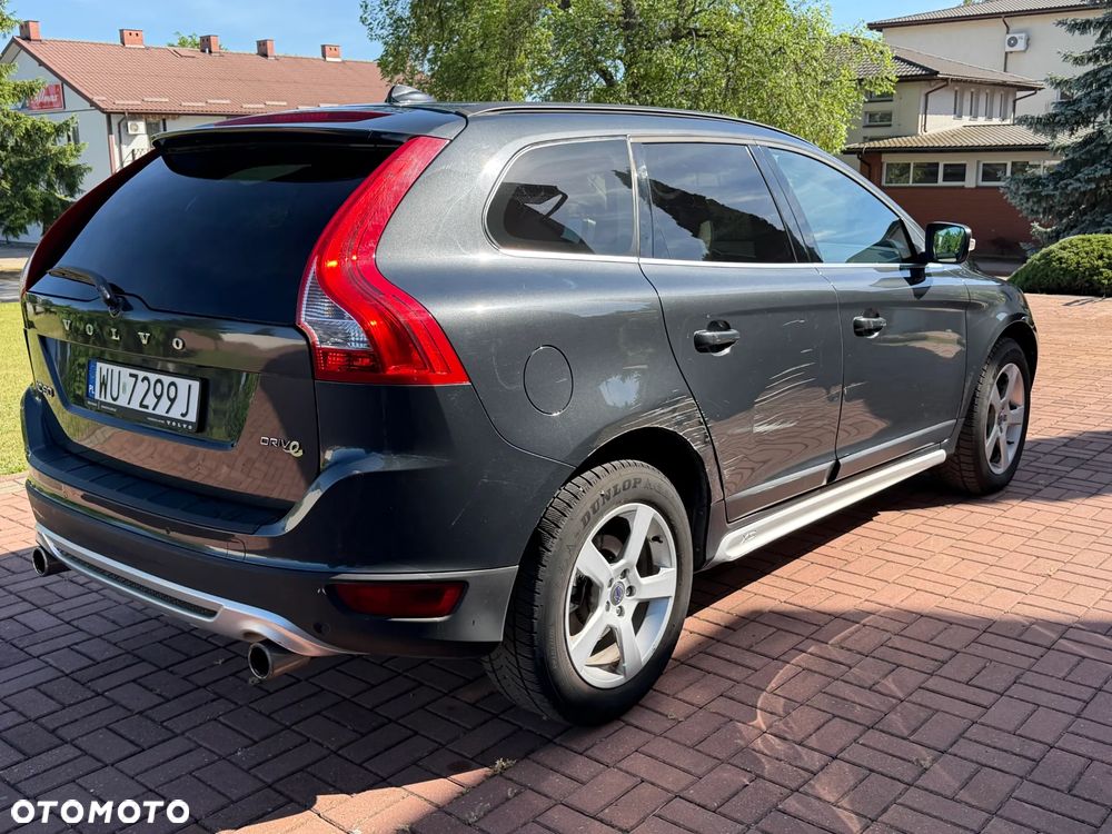 Volvo XC 60 DRIVe R-Design - 12