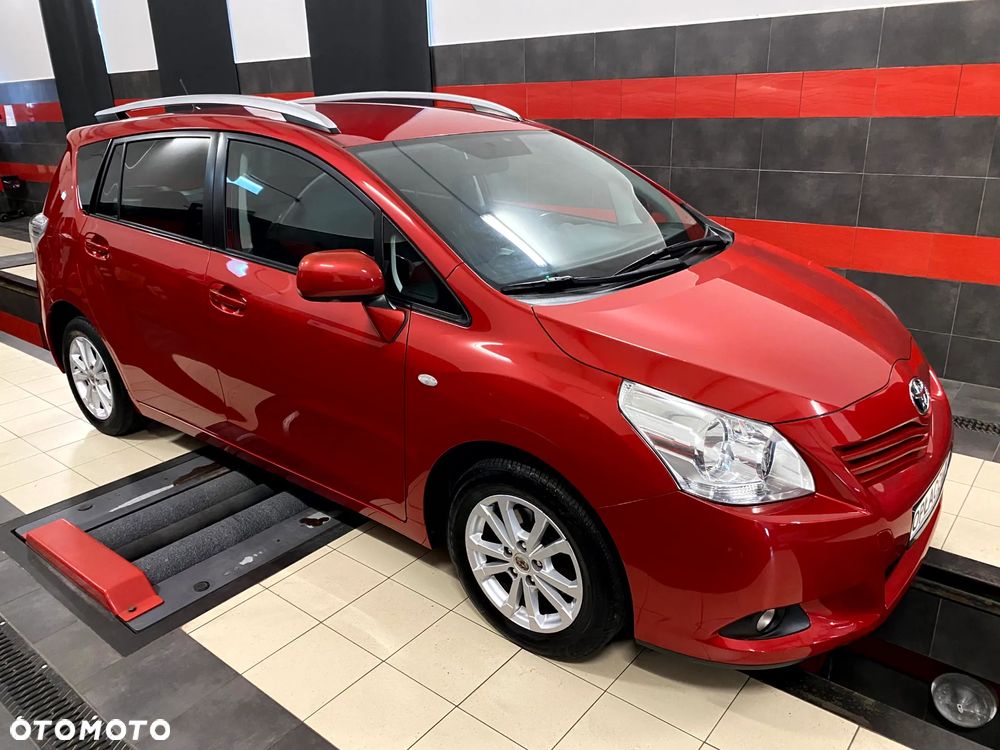 Toyota Verso 2.0 D-4D Executive - 4