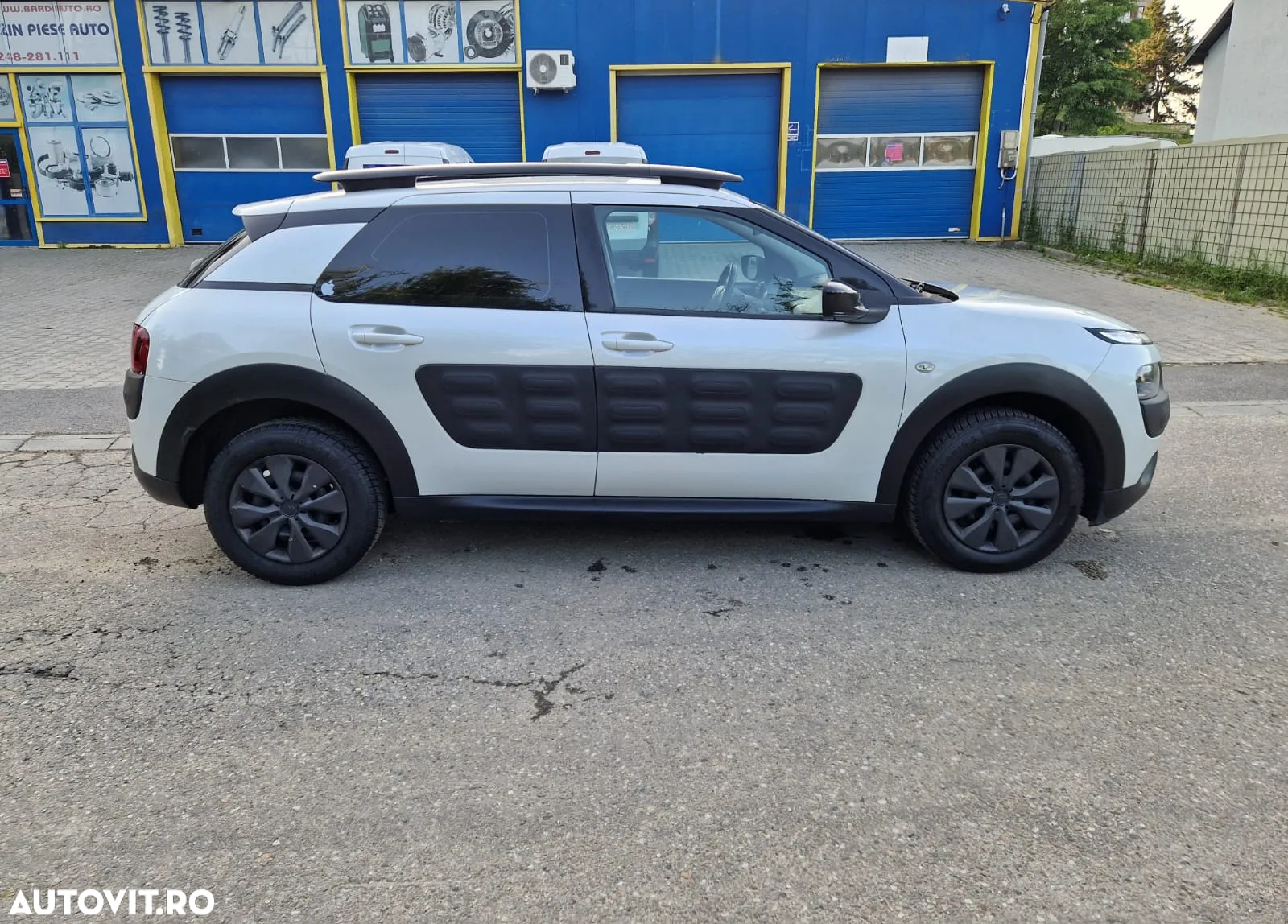 Citroën C4 Cactus BlueHDi 100 Stop&Start Business Class - 2