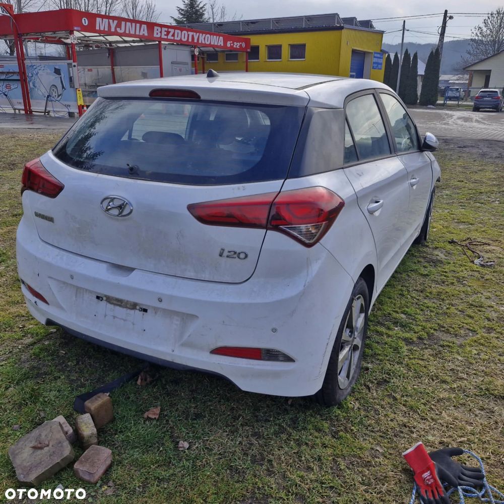 Hyundai i20 1.4 Automatik Style - 2