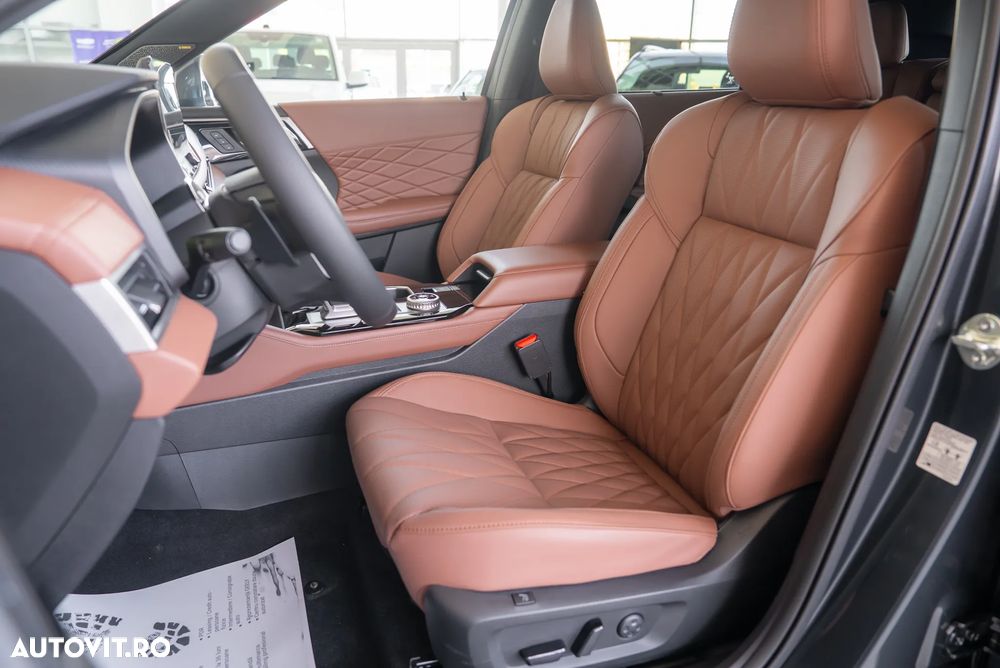 Mitsubishi Outlander 2.4 L 4X4 PHEV Instyle Ultimate - 31