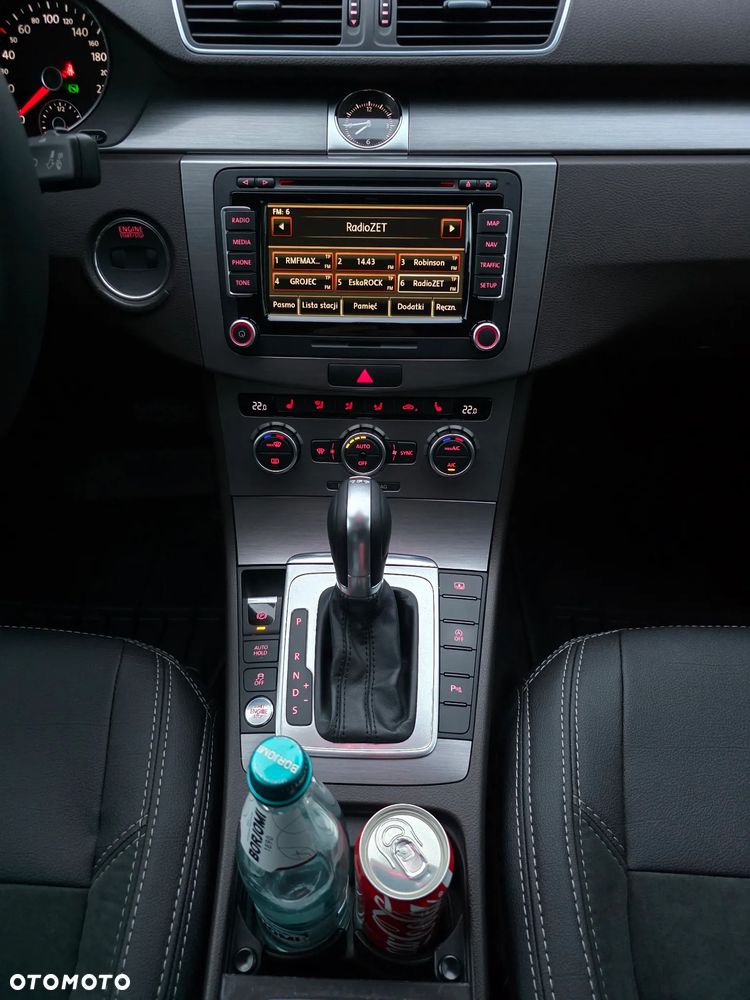 Volkswagen Passat 2.0 TDI Comfortline DSG - 13