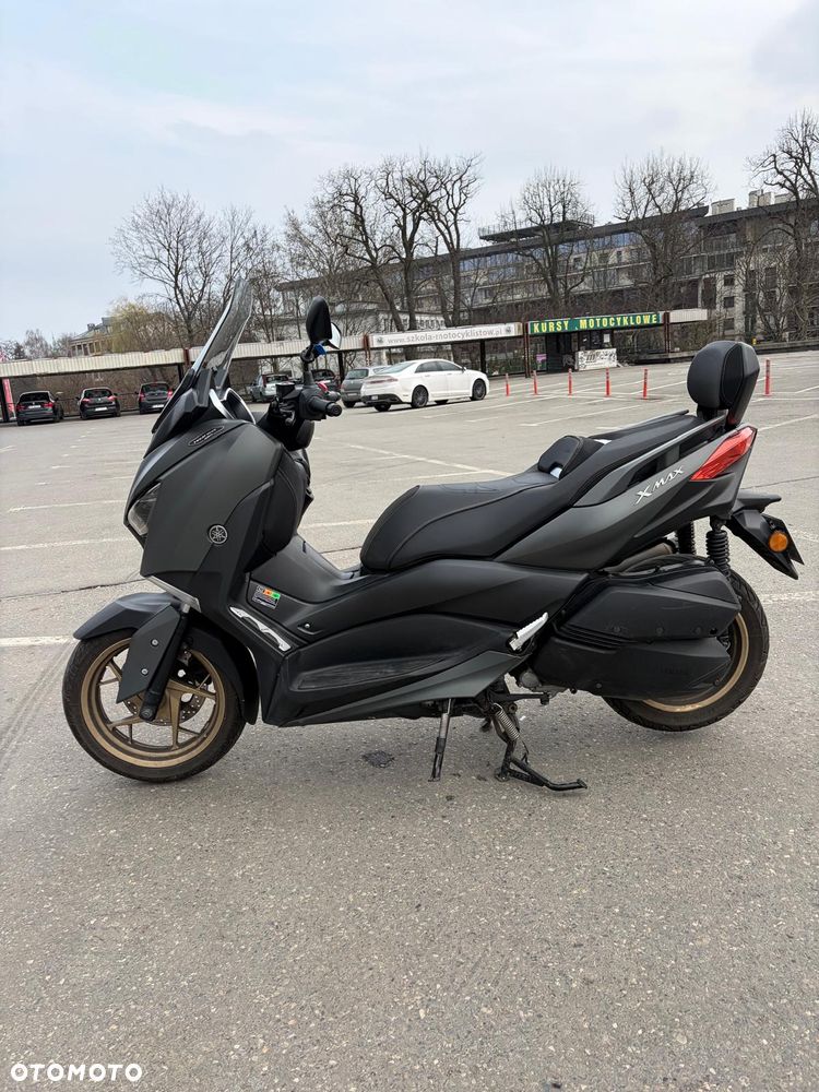 Yamaha X-max - 4