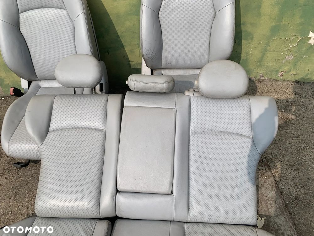 Mercedes C W203 sedan komplet foteli fotele kanapa szara skóra - 8