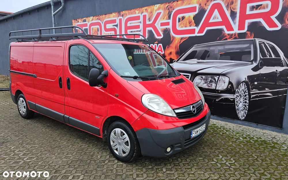 Opel Vivaro - 1