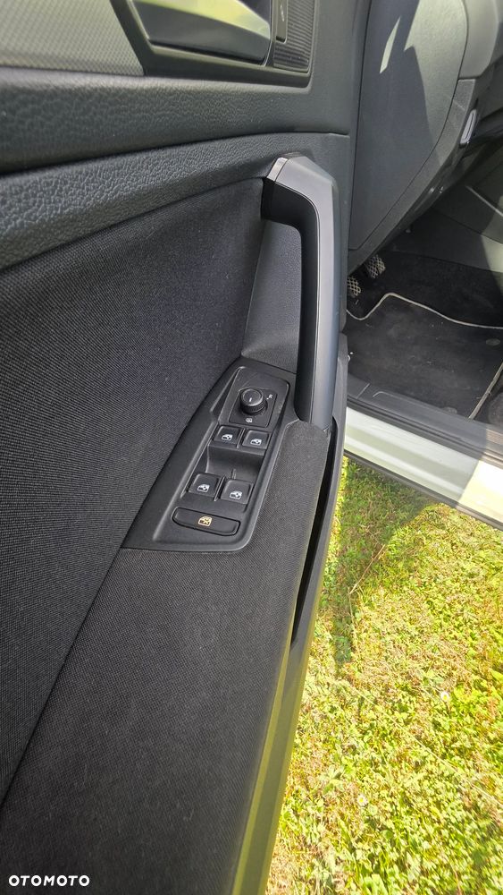 Volkswagen Tiguan 1.5 TSI EVO Trendline - 9