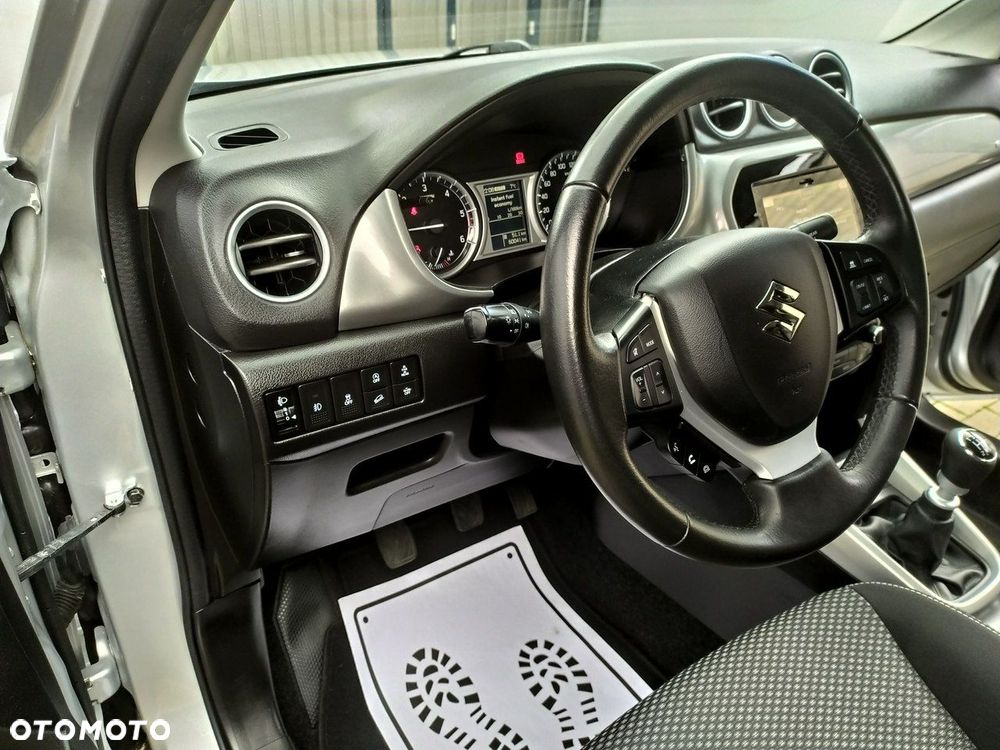 Suzuki Vitara 1.6 DDiS (4x4) Allgrip Comfort - 16