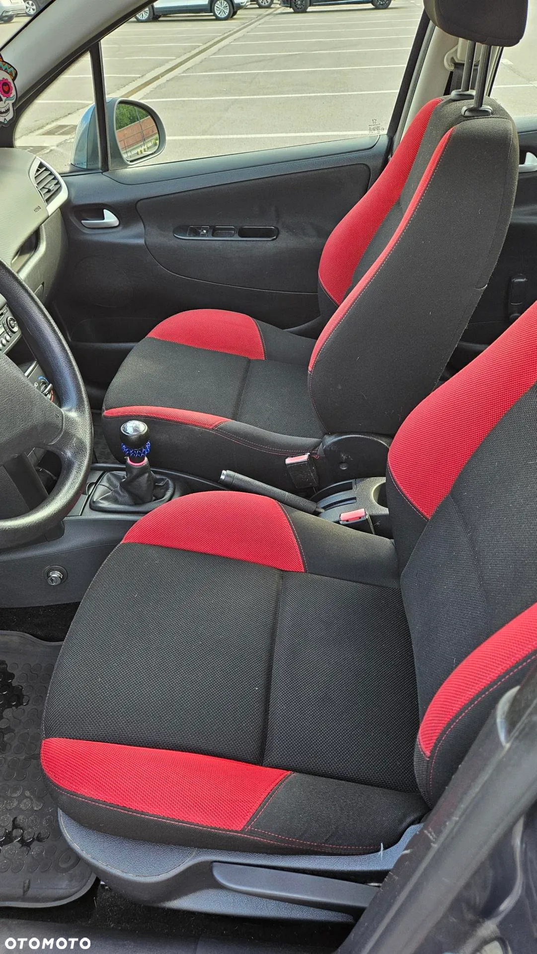 Peugeot 207 - 10