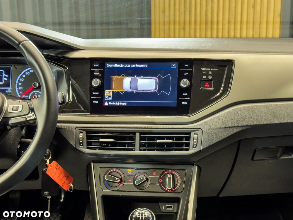 Volkswagen Polo 1.0 Trendline - 23
