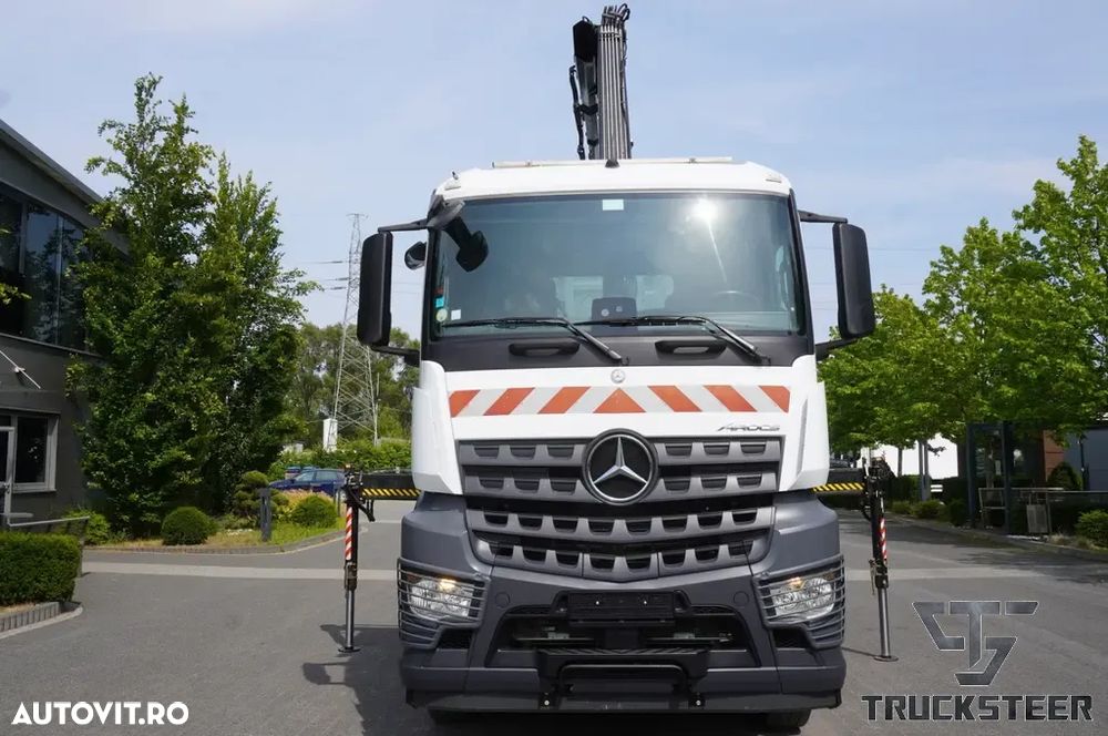 Mercedes-Benz Arocs 1833 - 8
