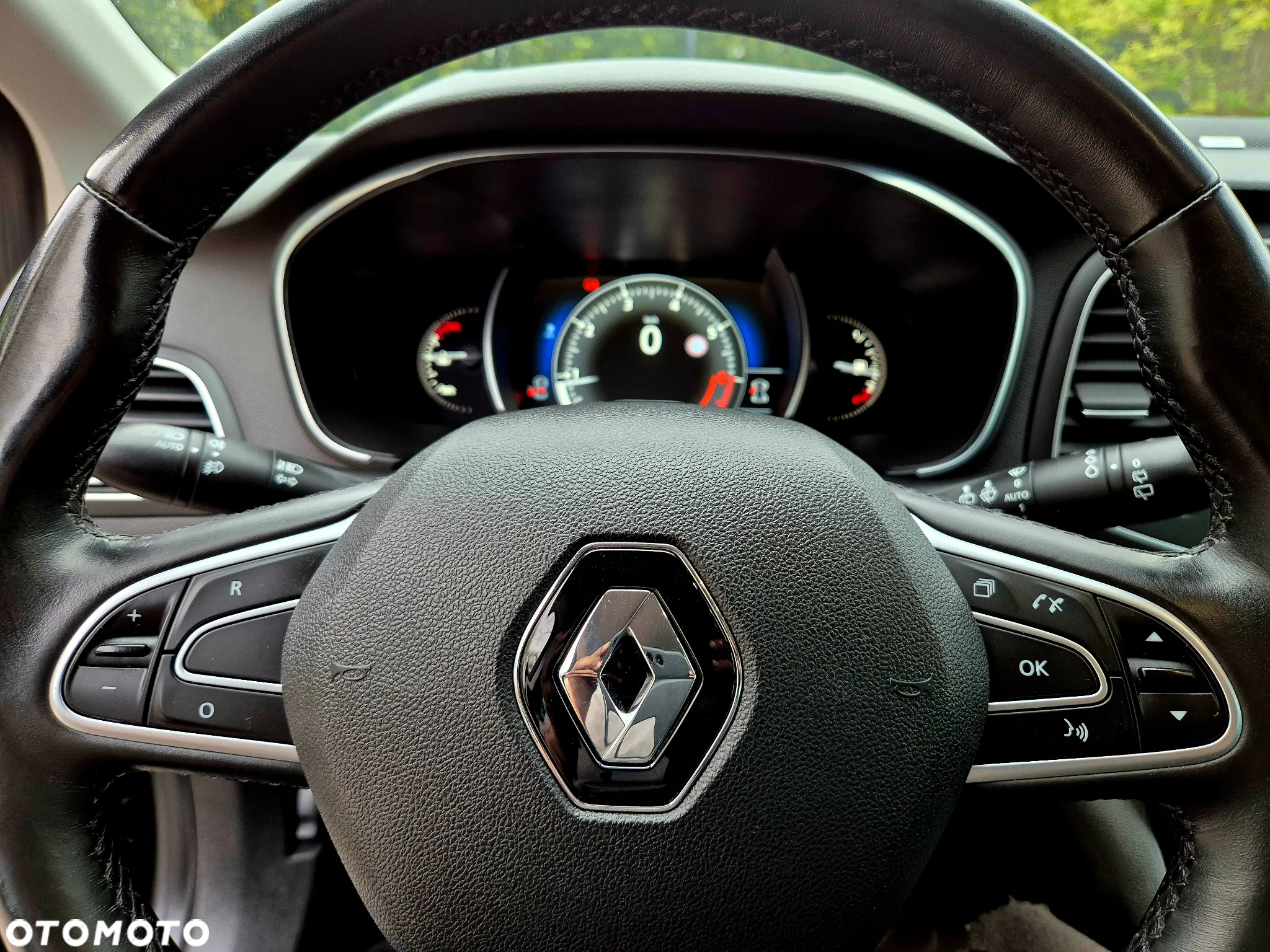 Renault Megane ENERGY TCe 130 Start & Stop Bose Edition - 22