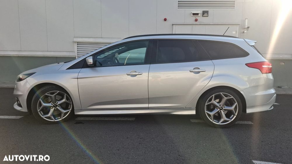Ford Focus - 10