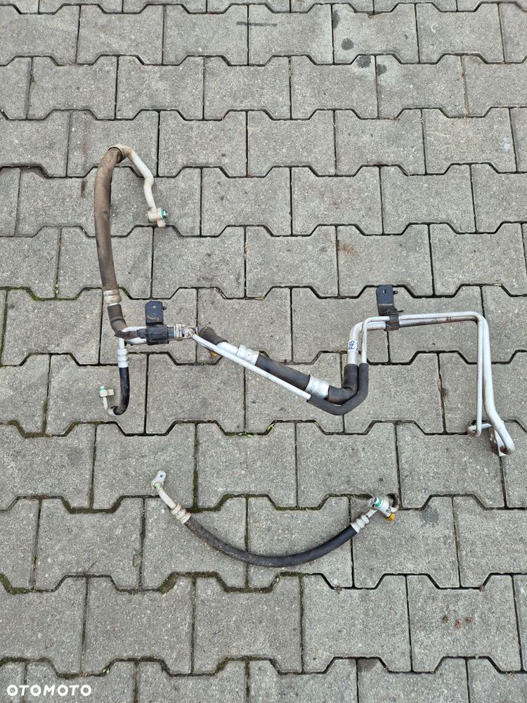 PRZEWÓD KLIMATYZACJI HYUNDAI TRAJET 2.0 CRDI LIFT - 1