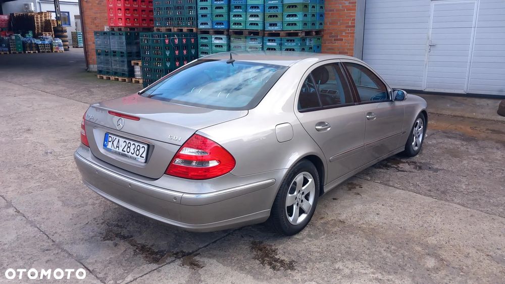 Mercedes-Benz Klasa E - 22