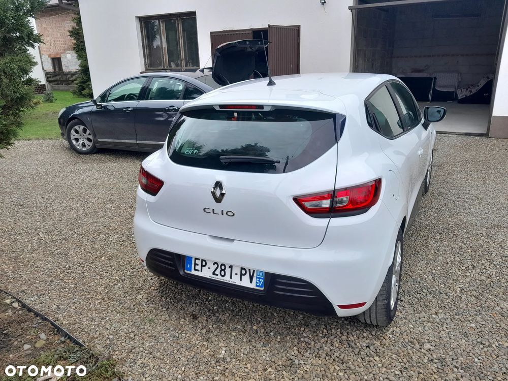 Renault Clio 1.2 16V Life - 4