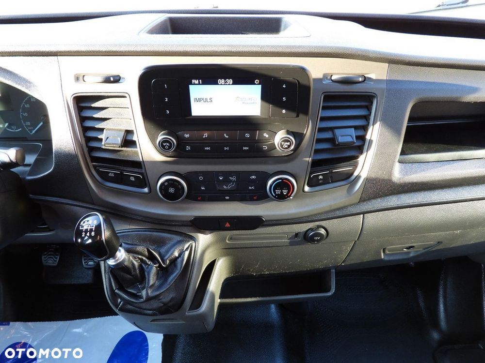 Ford TRANSIT WYWROTKA PODWÓJNA KABINA DOKA 6 MIEJSC TEMPOMAT LEDY BLIŹNIACZE KOŁA KLIMATYZACJA  170KM - 32