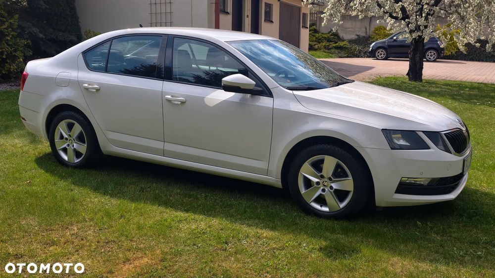 Skoda Octavia 2.0 TDI Ambition DSG - 5
