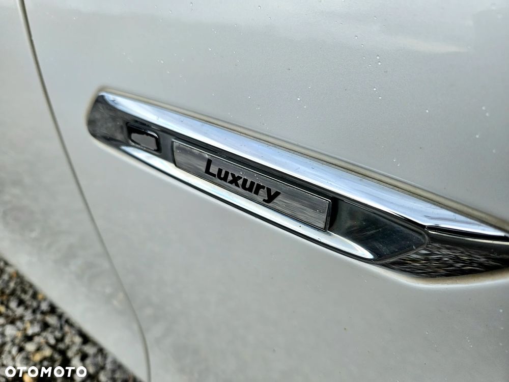 BMW Seria 5 520d Luxury Line - 23