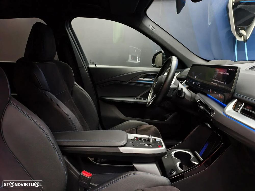 BMW iX1 xDrive30 Pack Desportivo M - 33