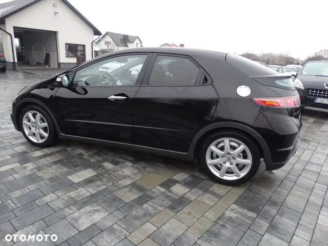 Honda Civic 1.8i-VTEC i-SHIFT Executive - 18