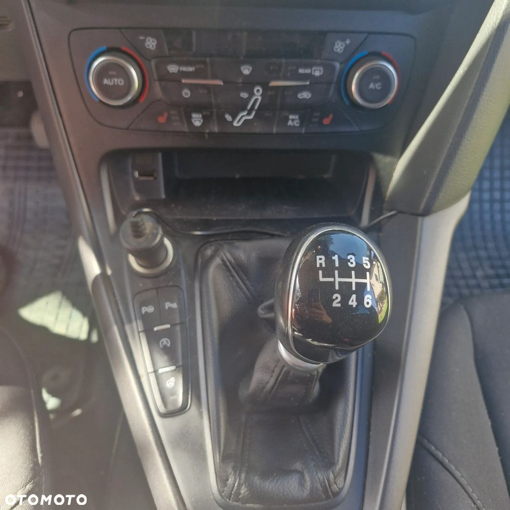 Ford Focus 1.5 TDCi Black Edition - 8