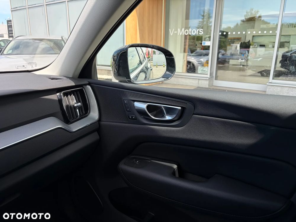 Volvo XC 60 B4 B Plus Bright - 14