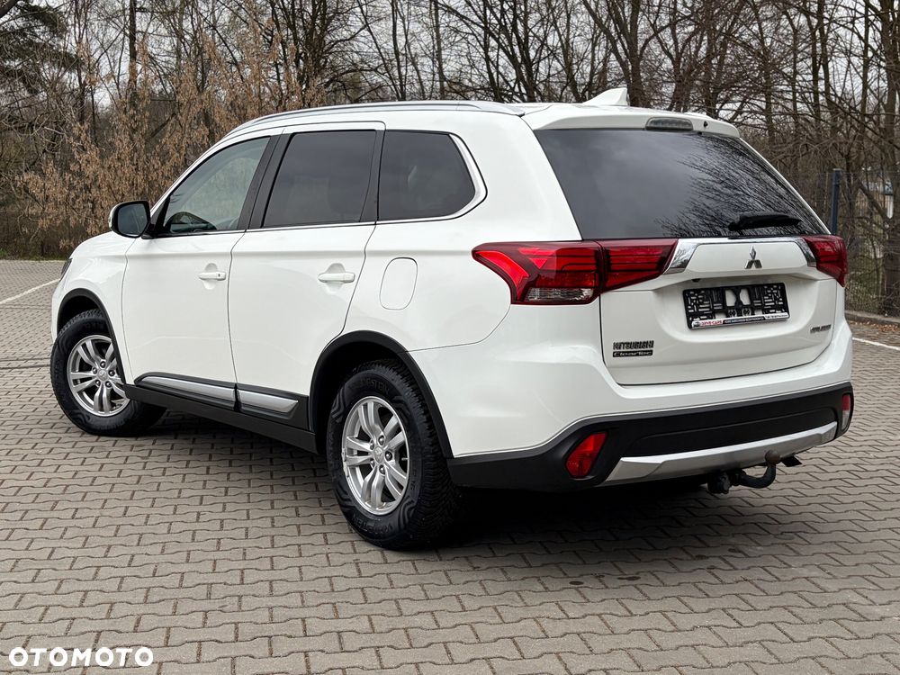 Mitsubishi Outlander 2.0 2WD Invite - 6