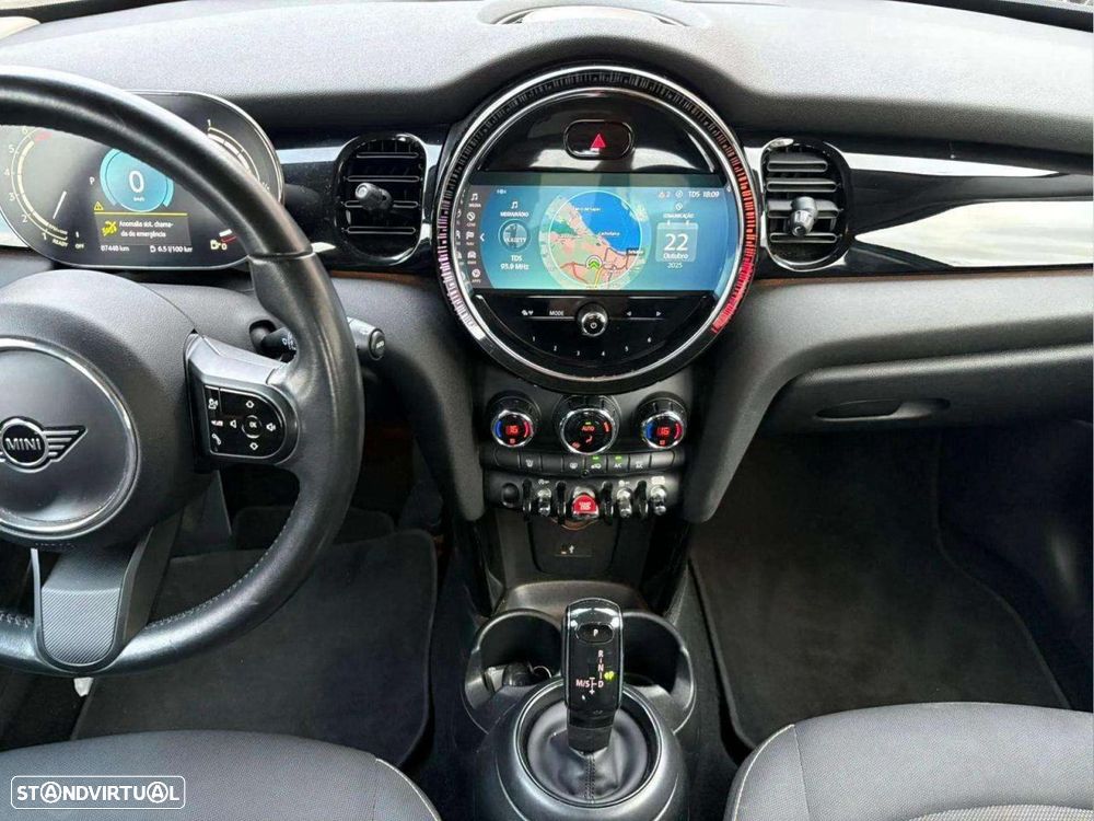 MINI 5 Portas Cooper Auto - 14