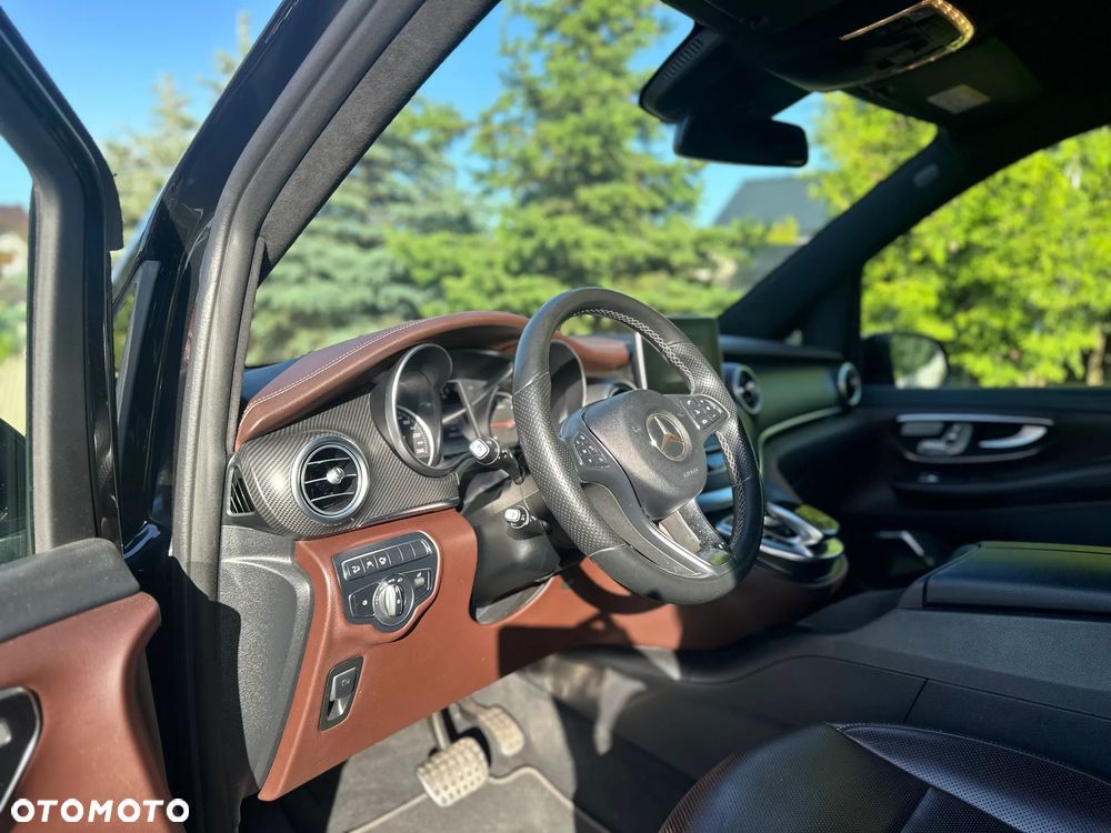 Mercedes-Benz Klasa V 250 d 4-Matic Exclusive 7G-Tronic - 11