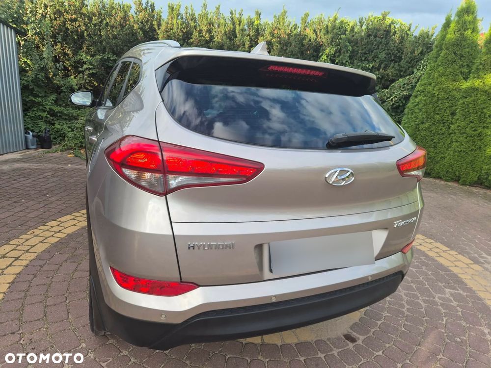Hyundai Tucson 1.6 GDI BlueDrive GO 2WD - 21