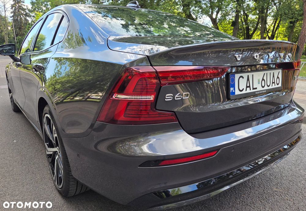 Volvo S60 B5 B AWD Ultimate Dark - 12