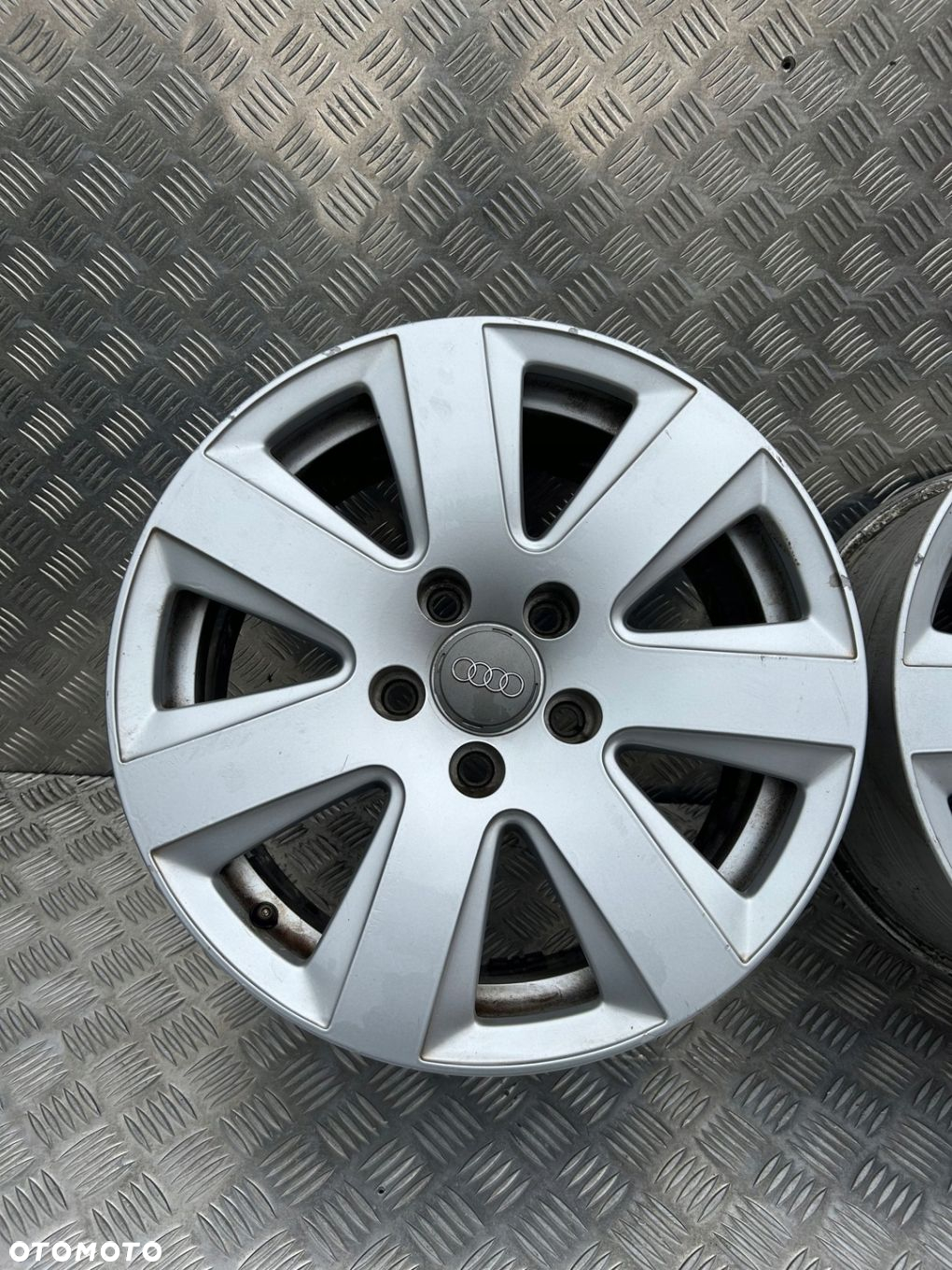 FELGI AUDI 7.5Jx16 ET45 5x112 4F0 601 025 AJ - 2