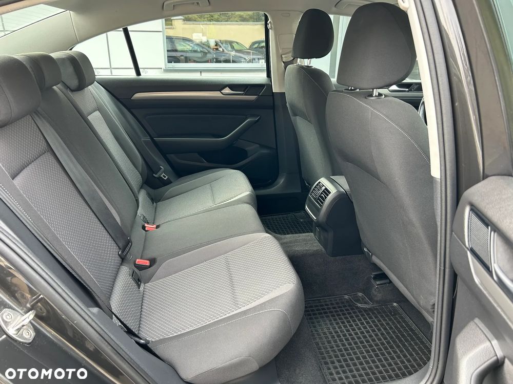 Volkswagen Passat 1.5 TSI EVO Comfortline - 10