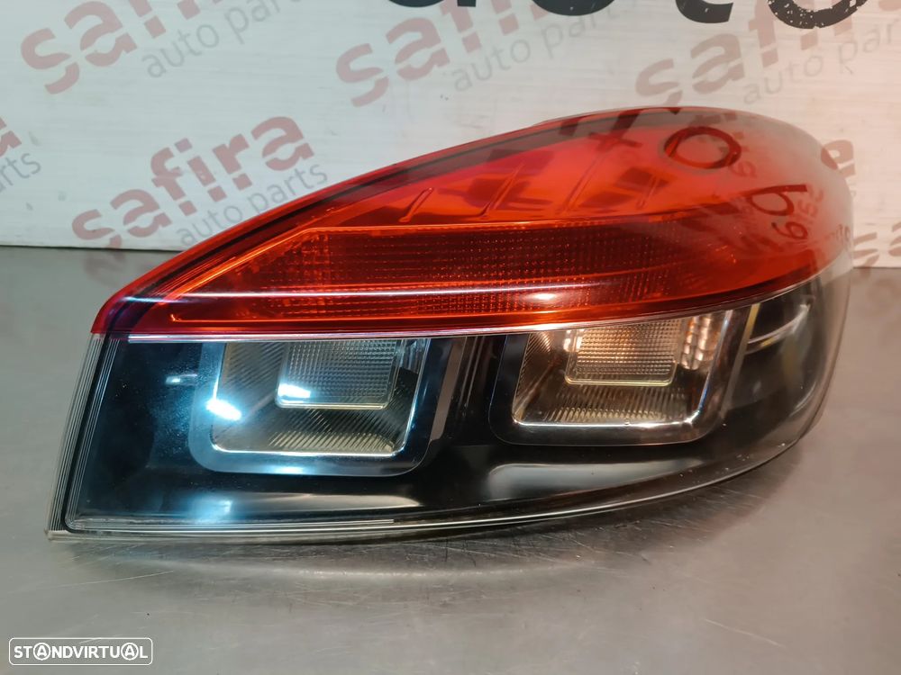 FAROLIM STOP RENAULT MEGANE III COUPÉ - ESQUERDO / DIREITO 265500008R / 265550008R - 1