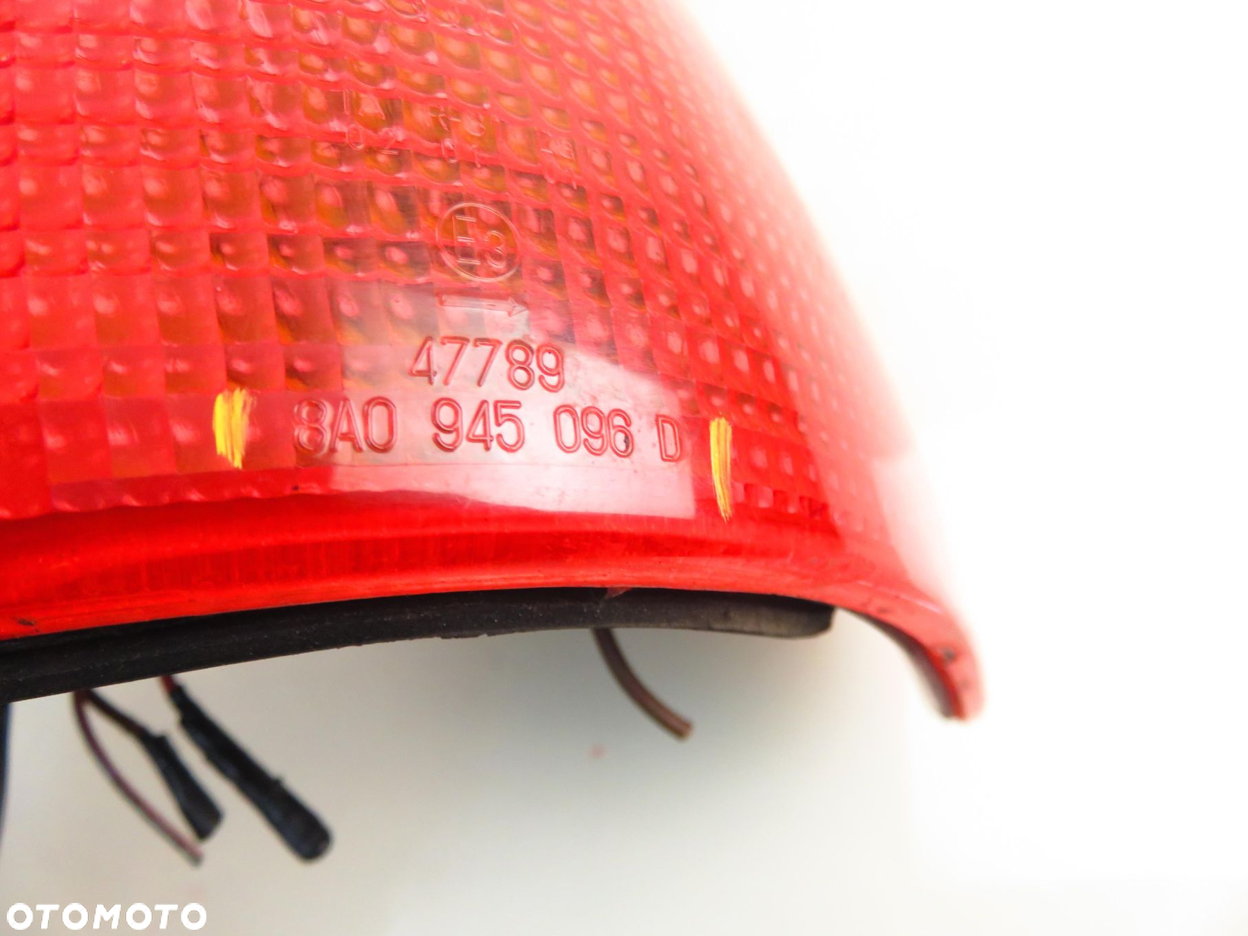 LAMPA PRAWA TYLNA AUDI 80 B4 8A0945096D - 13