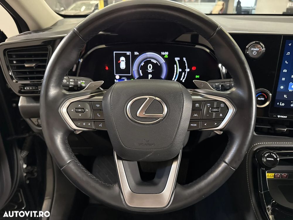 Lexus Seria NX - 15