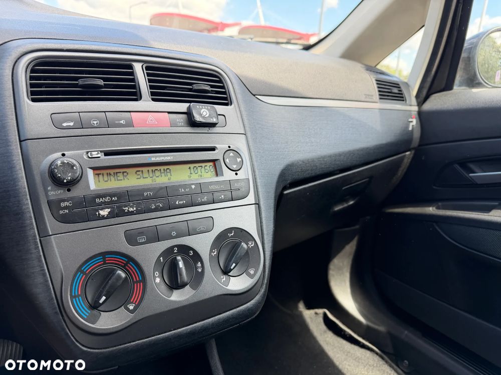 Fiat Punto 1.4 16V Dynamic - 8