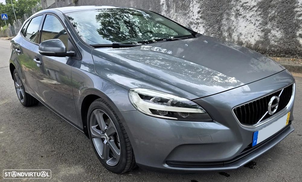 Volvo V40 2.0 D2 R-Design Momentum - 3