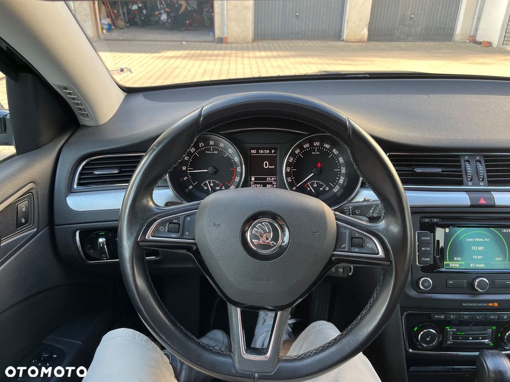 Skoda Superb 2.0 TDI Green tec DSG Active - 17