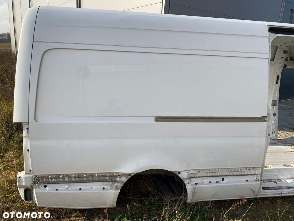 BŁOTNIK TYŁ PRAWY BOK ĆWIARTKA MERCEDES SPRINTER W907 W910 RWD MAX - 1