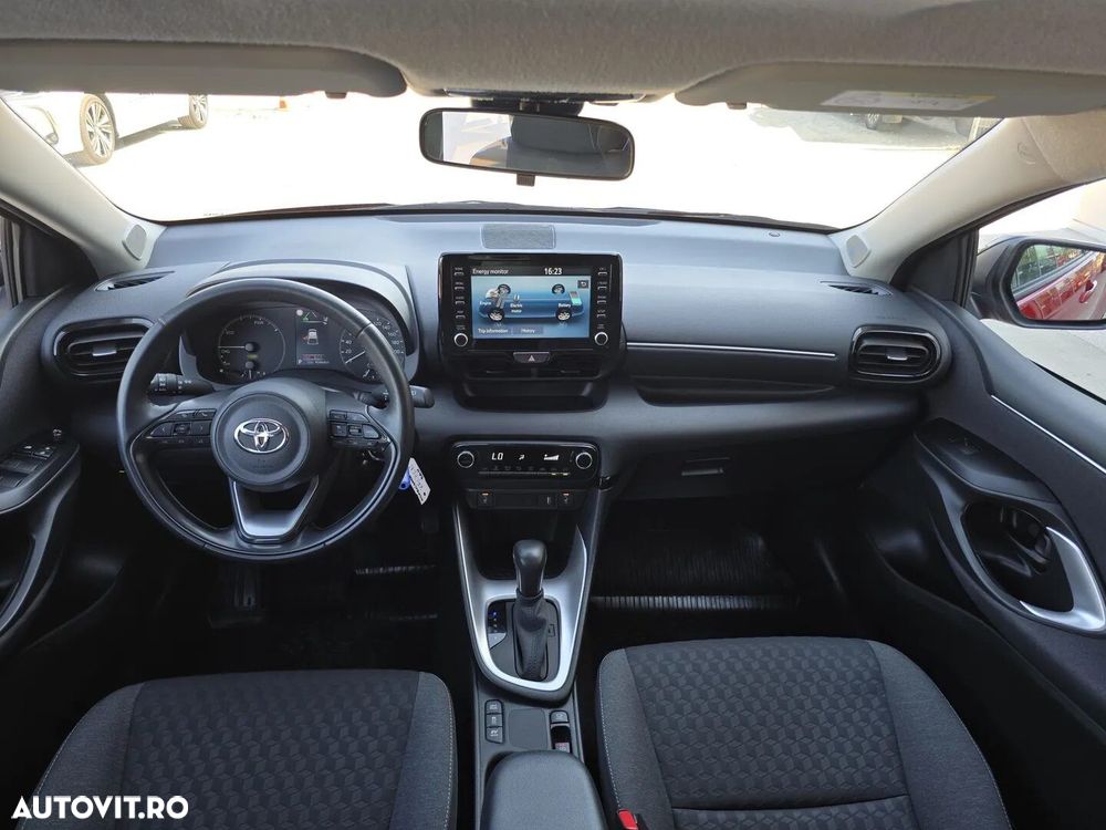 Toyota Yaris - 18