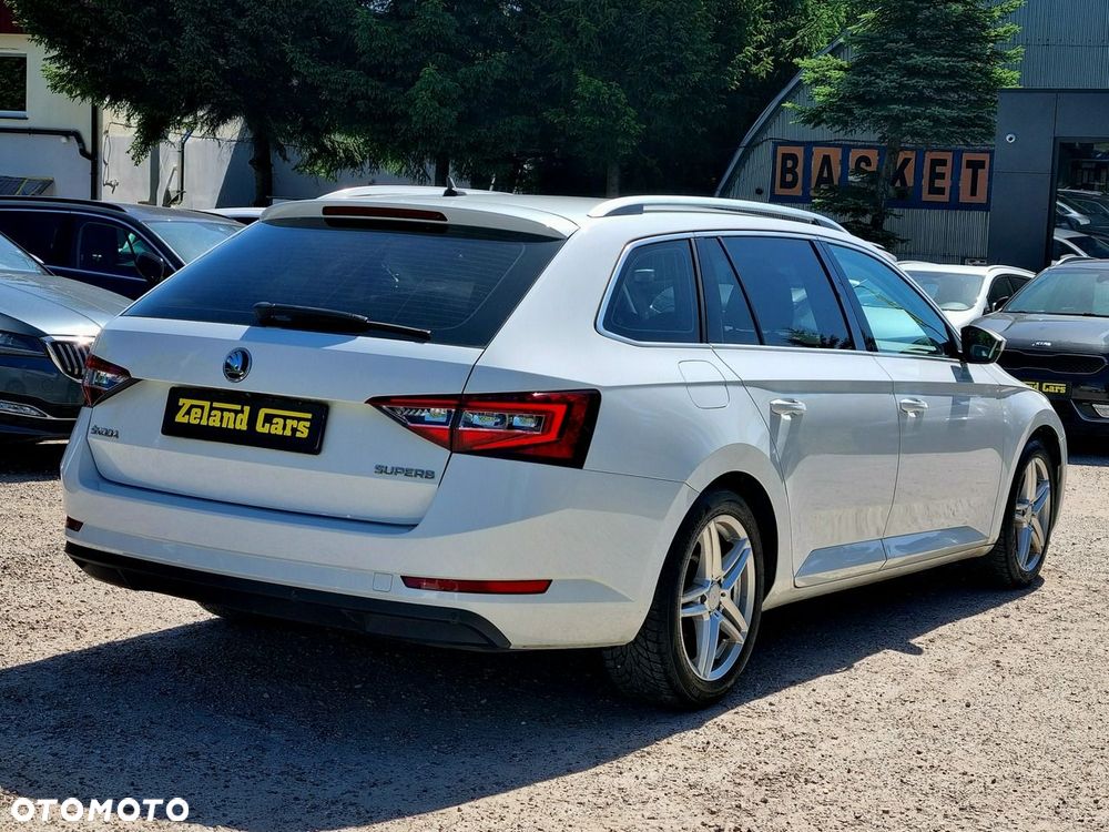 Skoda Superb 1.8 TSI Ambition DSG - 5
