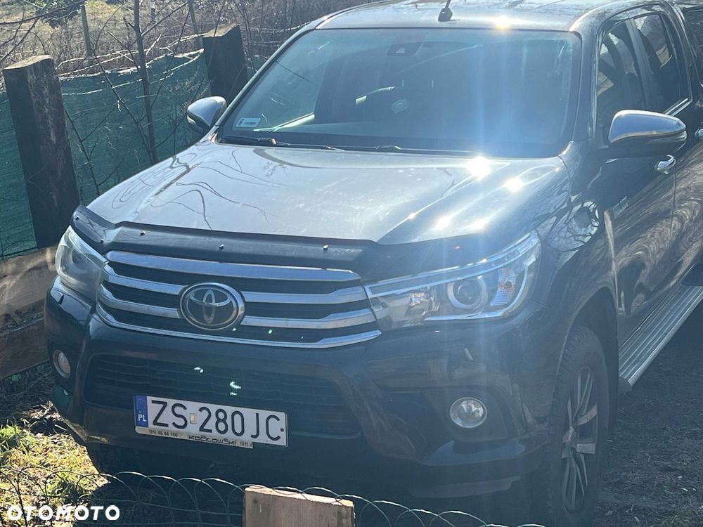 Toyota Hilux - 4