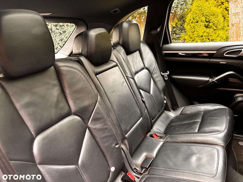 Porsche Cayenne S - 19