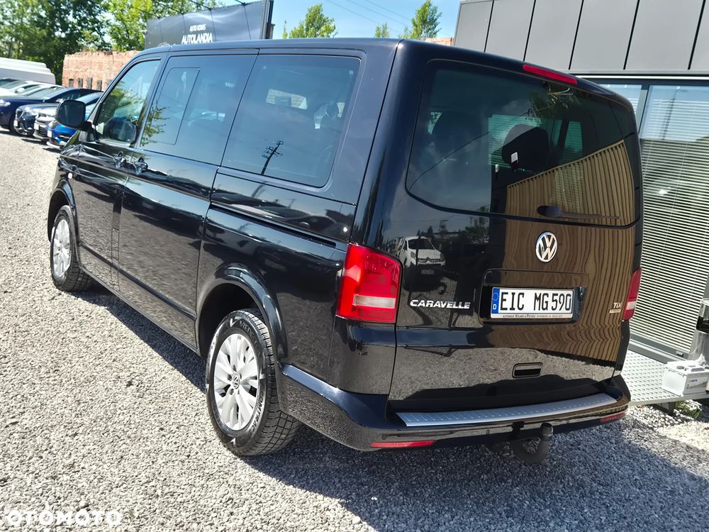 Volkswagen Caravelle - 11