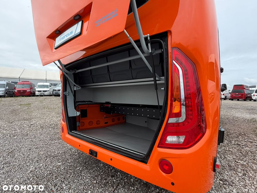 Mercedes-Benz Sprinter 519 - 8