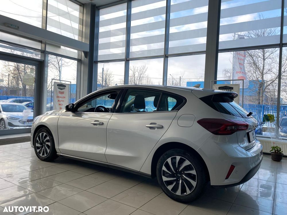 Ford Focus 1.5 EcoBlue Start-Stopp-System TITANIUM - 3