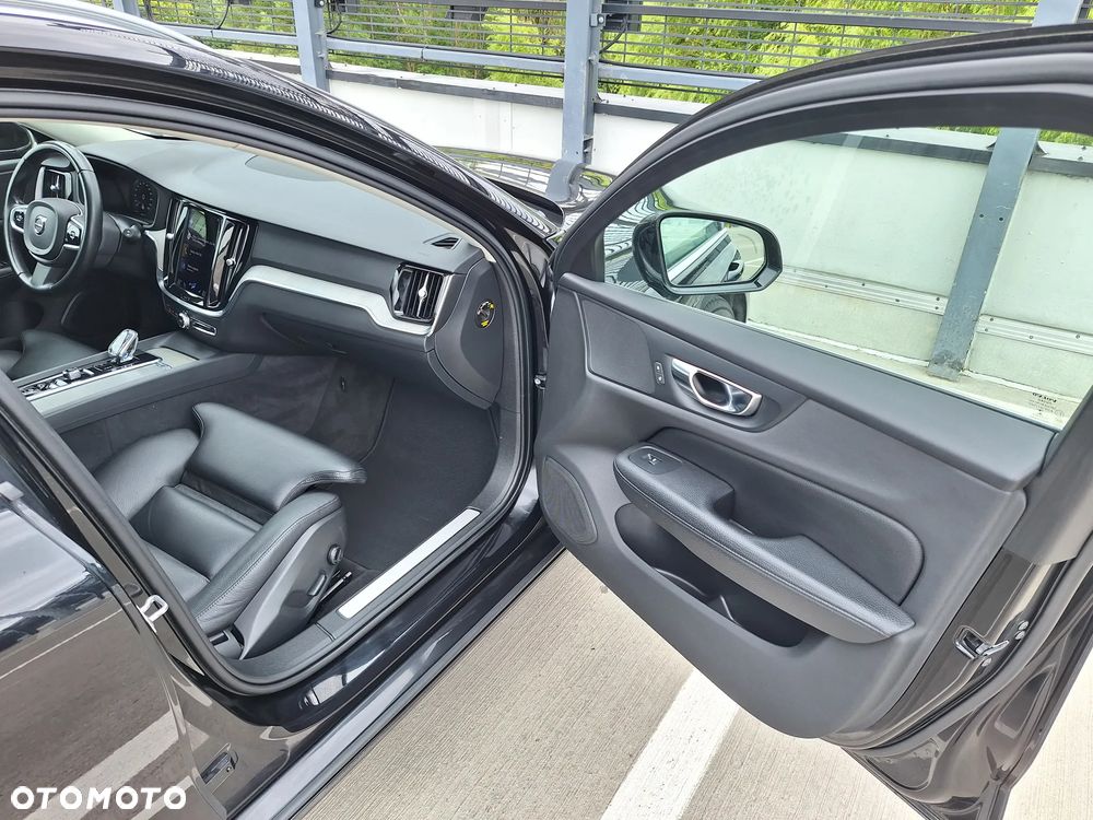 Volvo V60 B4 D Inscription - 23