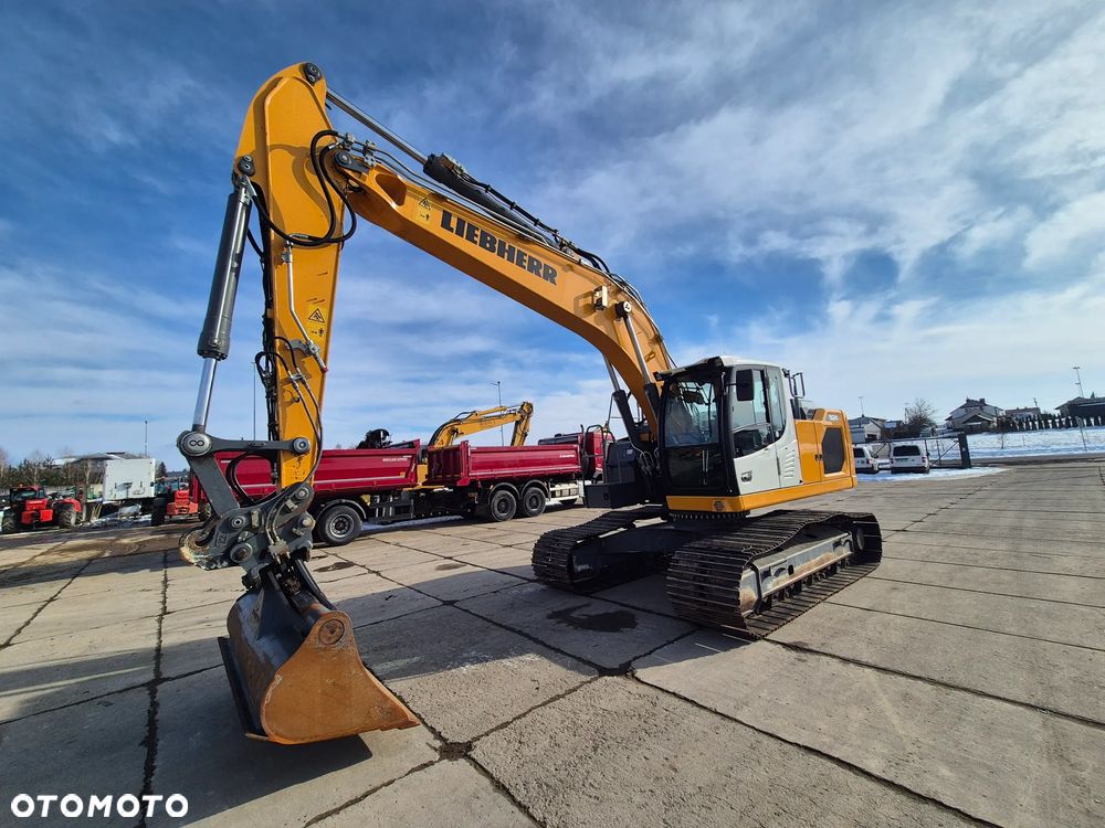 Liebherr R924 - 1